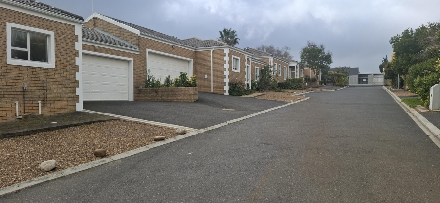 To Let 3 Bedroom Property for Rent in D